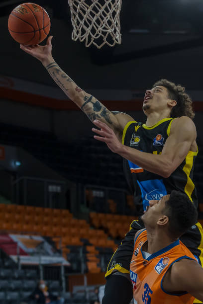 的超级巨星 的超级巨星