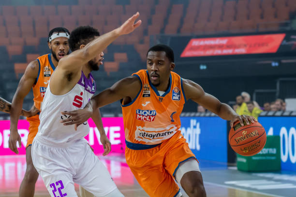 逐渐从球队 逐渐从球队